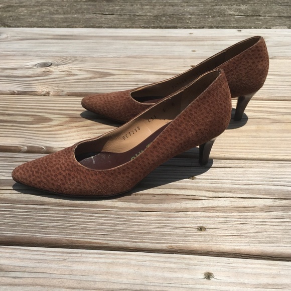 Ferragamo brown Leopard Genuine Suede Leather Pumps size 5B - Picture 4 of 8
